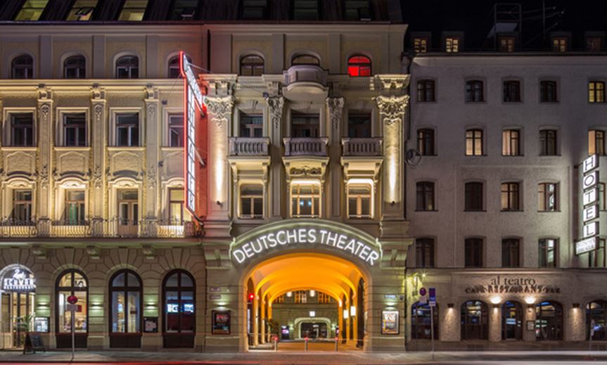 Die Fotografin mit Kate Winslet wird als Europapremiere auf dem Filmfest München gezeigt. Das Bild zeigt den Veranstaltungsort, das Deutsche Theater.